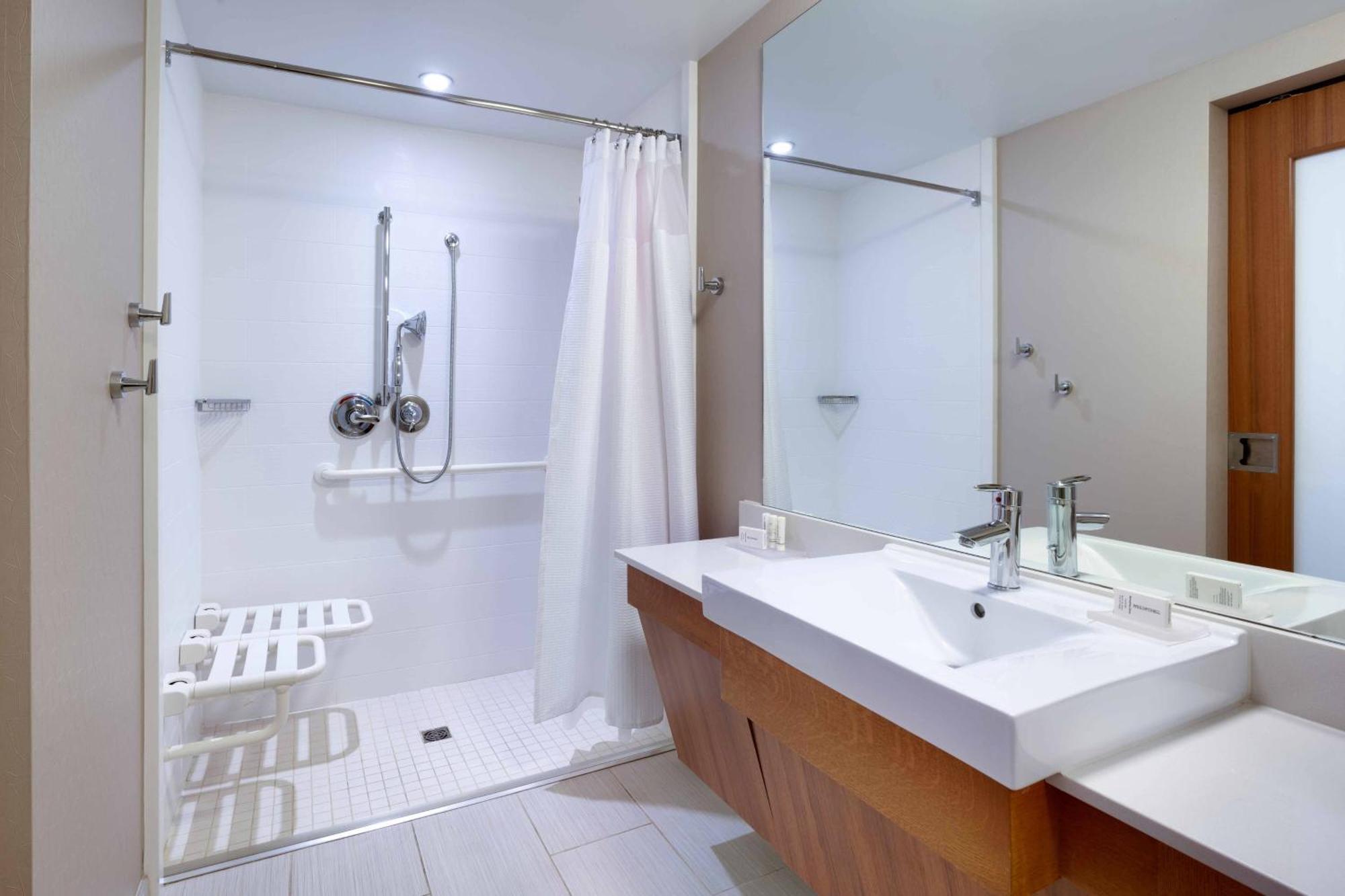 Springhill Suites By Marriott Salt Lake City Дрейпър Екстериор снимка